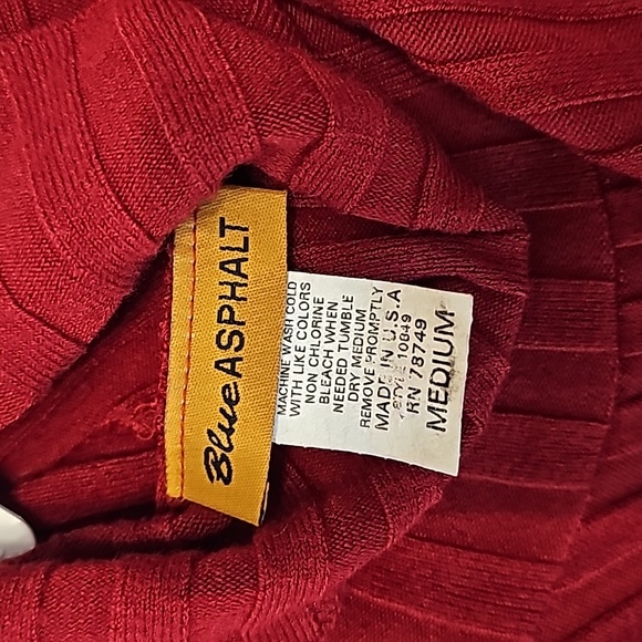 Turtleneck, sleeveless, red M, ribbed, comfy, by Blue Asphalt - Picture 6 of 7